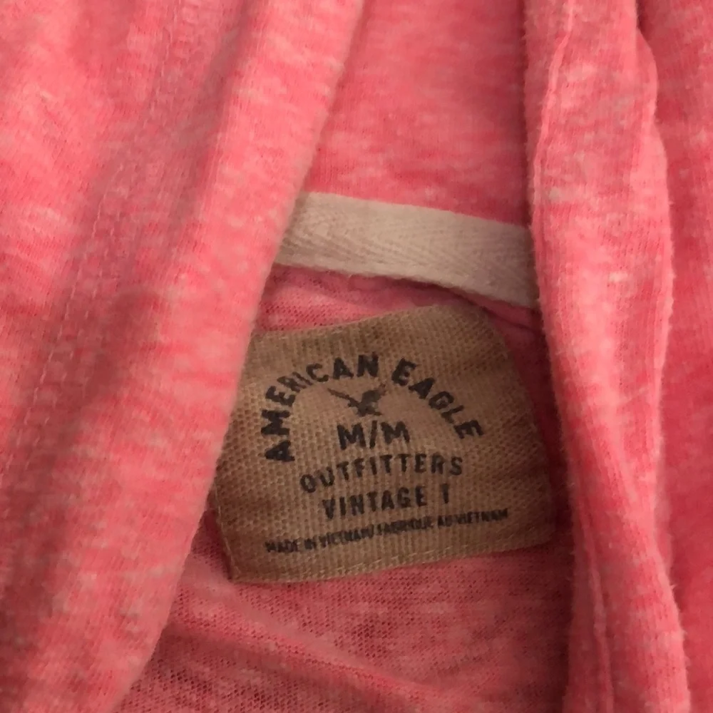 American Eagle hot pink lightweight zip-up - Picture 2 of 4